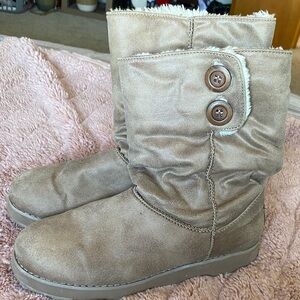 Fuzzy Sketcher boots